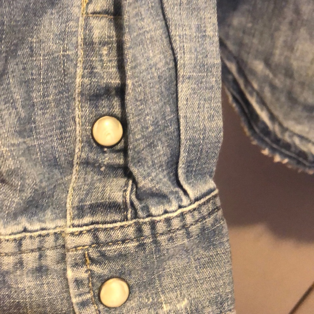 American Eagle Distressed Denim Top - Picture 5 of 5